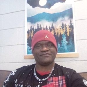 Meet your Posher, Adrian